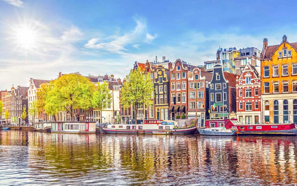  Amsterdam & Bruxelles & Paris 2025